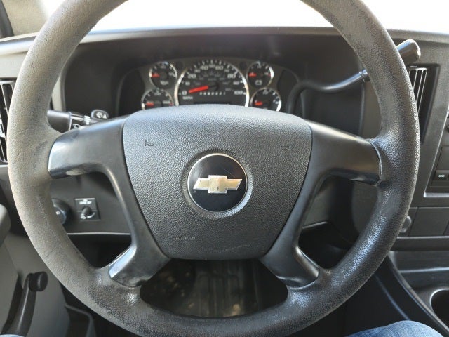 2009 Chevrolet Express 3500 Work Van Cutaway