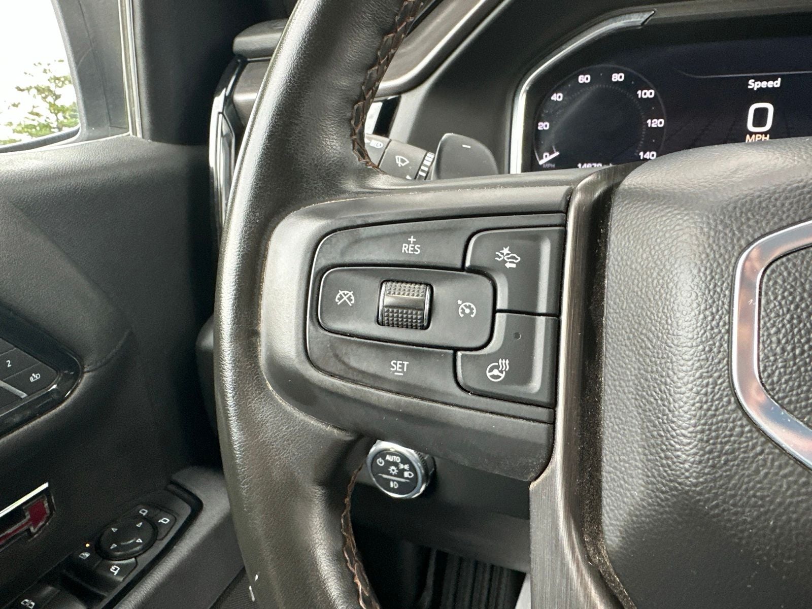 2025 GMC Sierra 1500 AT4