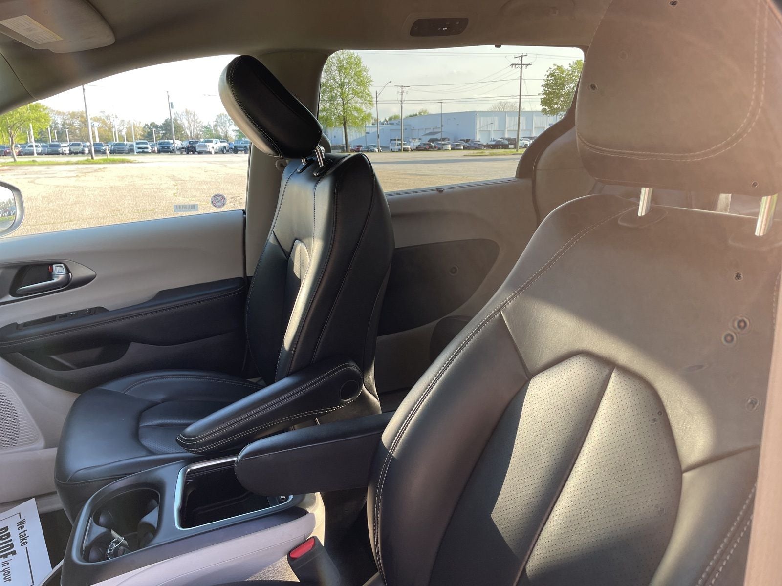 2023 Chrysler Pacifica Touring L