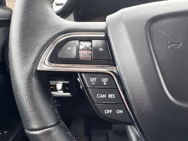 2023 Lincoln Nautilus Standard