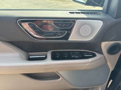 2022 Lincoln Navigator L Reserve