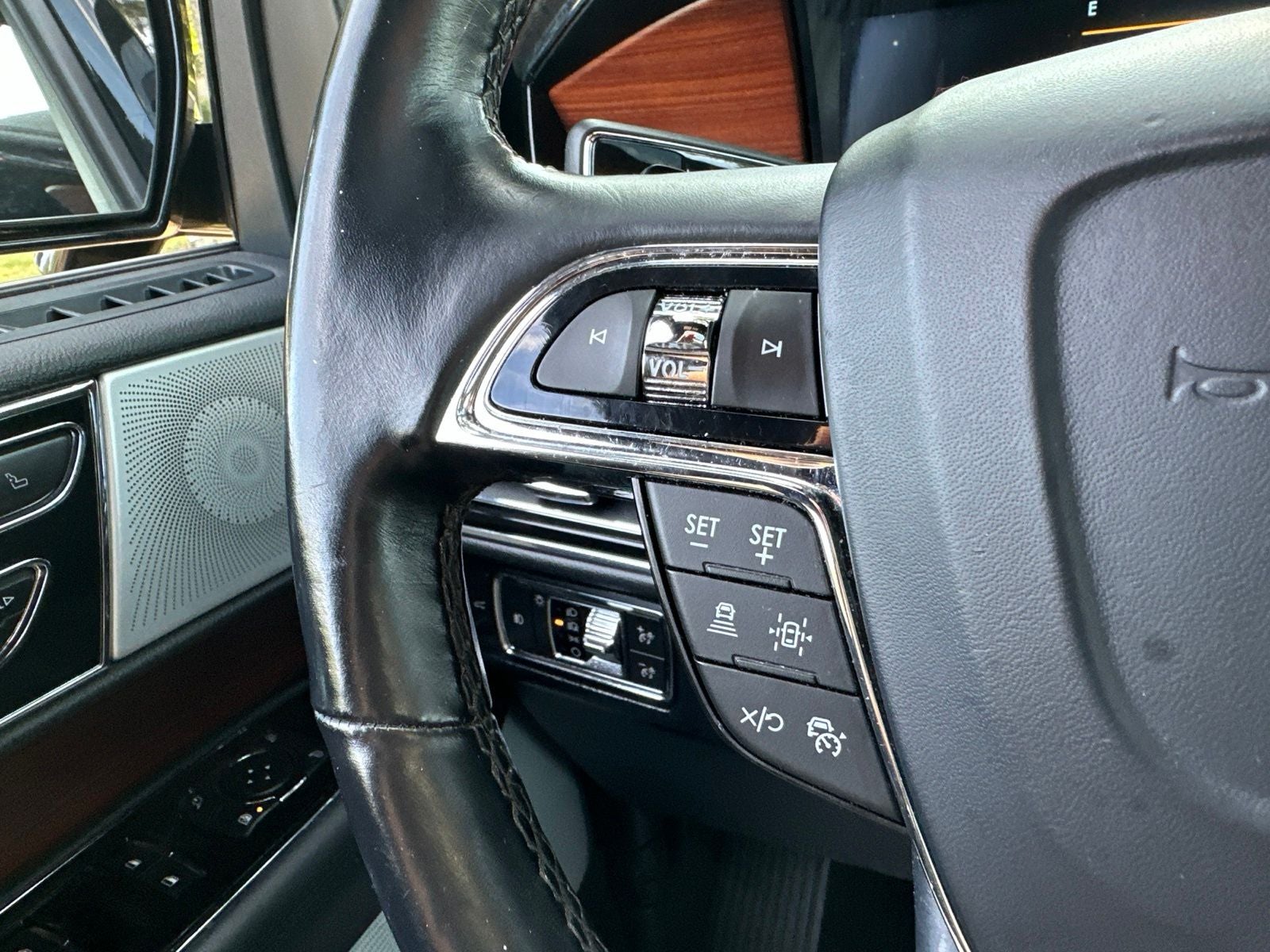 2022 Lincoln Navigator L Reserve