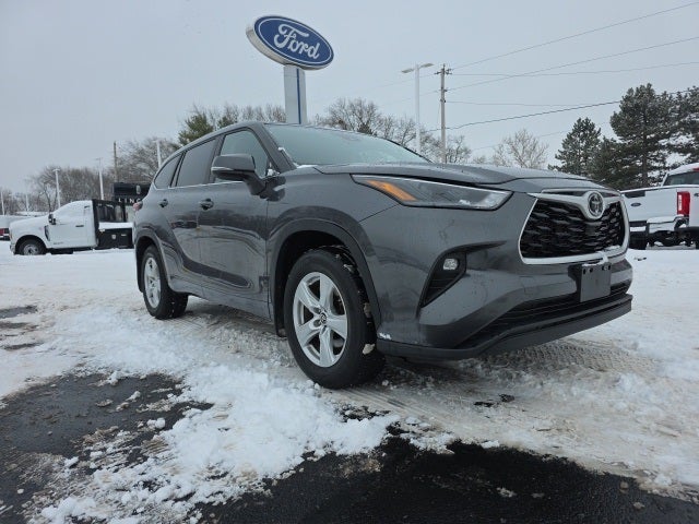 2024 Toyota Highlander LE