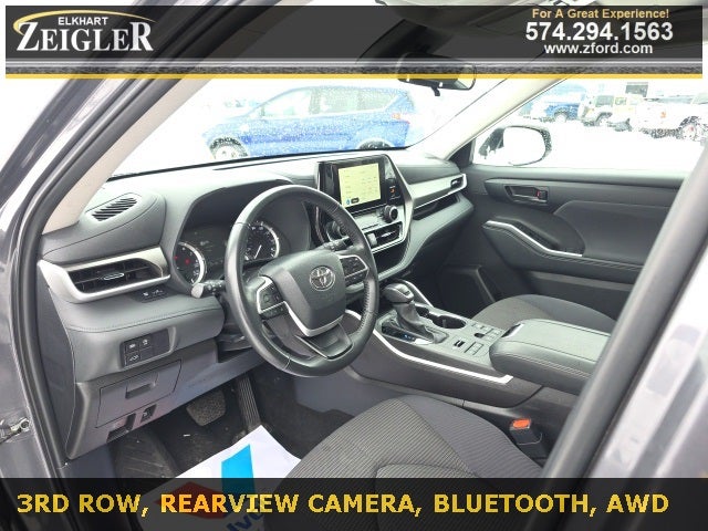 2024 Toyota Highlander LE