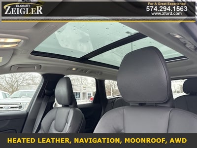 2024 Volvo XC60 B5 Plus Dark Theme