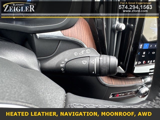 2024 Volvo XC60 B5 Plus Dark Theme