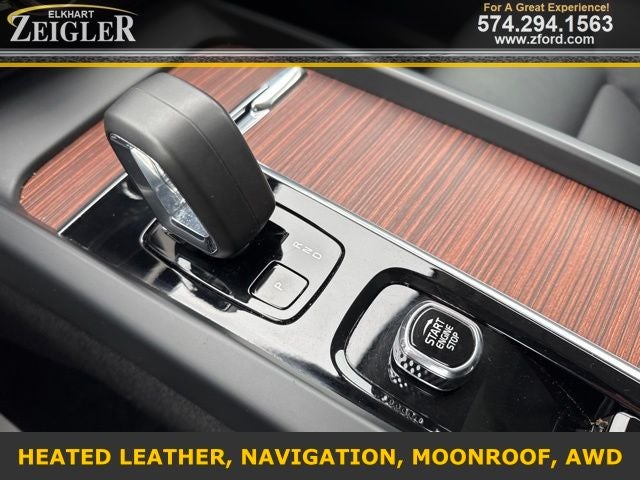 2024 Volvo XC60 B5 Plus Dark Theme