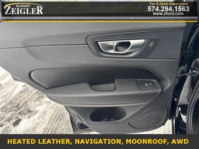 2024 Volvo XC60 B5 Plus Dark Theme