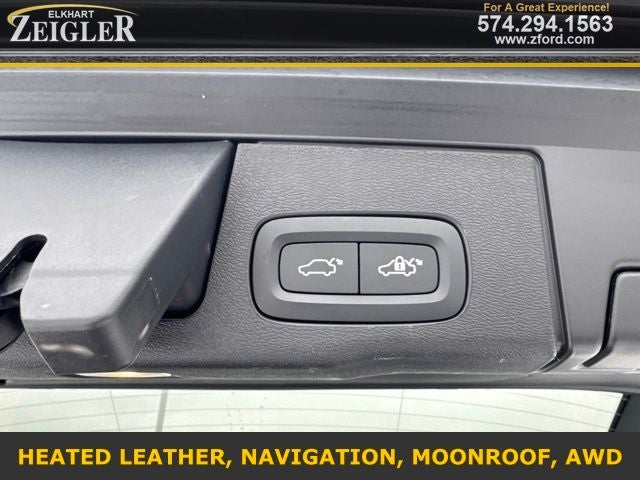 2024 Volvo XC60 B5 Plus Dark Theme