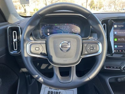 2025 Volvo XC40 B5 Core