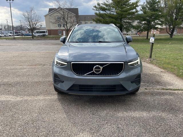 2023 Volvo XC40 B5 Core